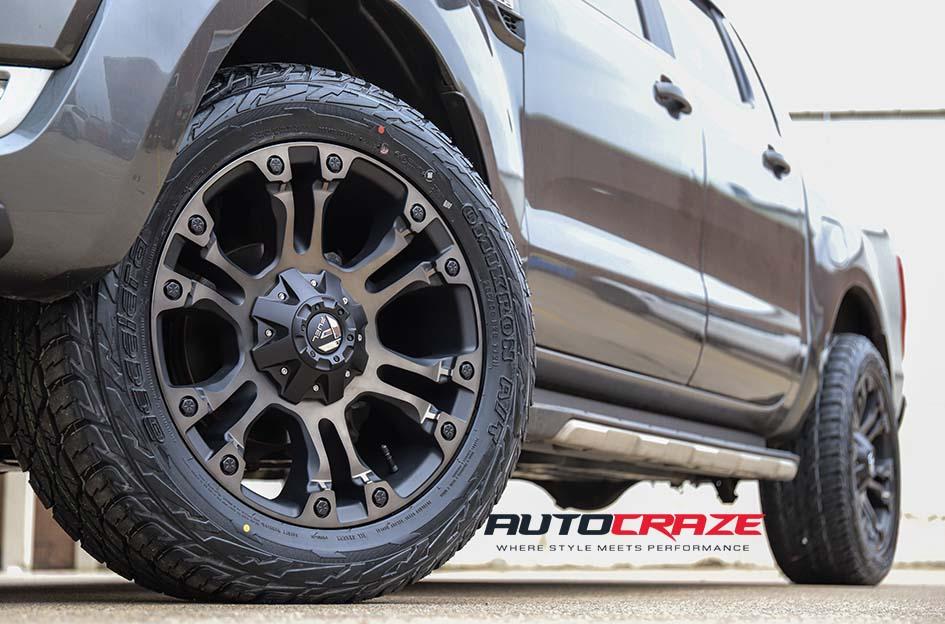 FORD-RANGER-VAPOR-BLACK-MACHINED-WITH-DARK-TINT